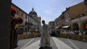 Lev XIV. stráví slavnost Nanebevzetí Panny Marie v Castel Gandolfo
