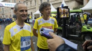 Kardinál Vesco: Při běhu se také modlím