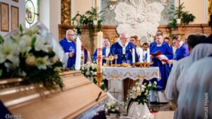 FOTOGALERIE: Pohřeb P. Josefa Opluštila
