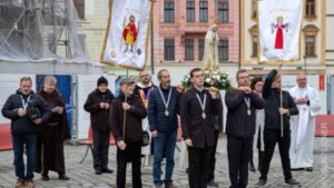 Olomoucí opět projde mariánské procesí. Naváže na ně 24 hodin modlitby růžence