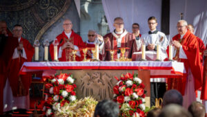 Arcibiskup Přibyl: Svornost neznamená stejné názory, ale vědomí, že patříme k sobě