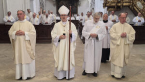 Pouť kněží a jáhnů litoměřické diecéze za vlastní posvěcení