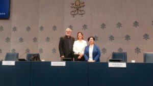 Deset let od Amoris laetitia: Tisková konference před setkáním
