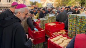 Papežský almužník na Ukrajině: Děti čekají na chléb, škola funguje v podzemí